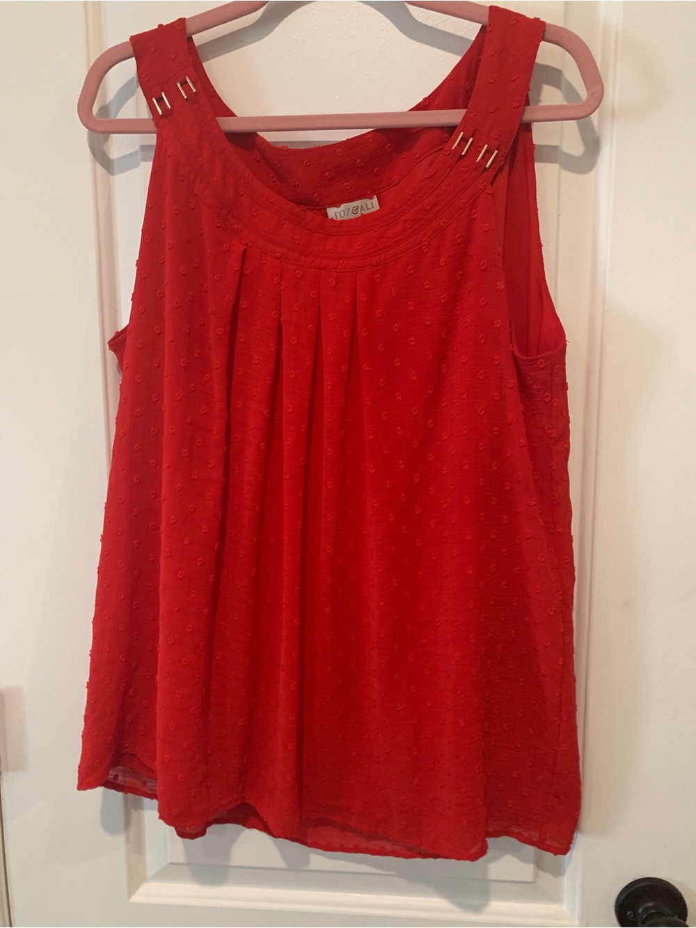 ROZ&ALI Textured Sleeveless Tank Top
